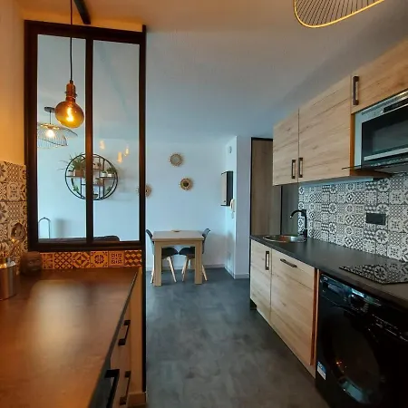 T2 Vue Marina Plages A Pied Apartment
