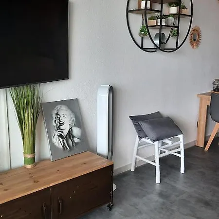 T2 Vue Marina Plages A Pied شقة