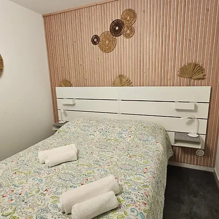 T2 Vue Marina Plages A Pied * Σετ